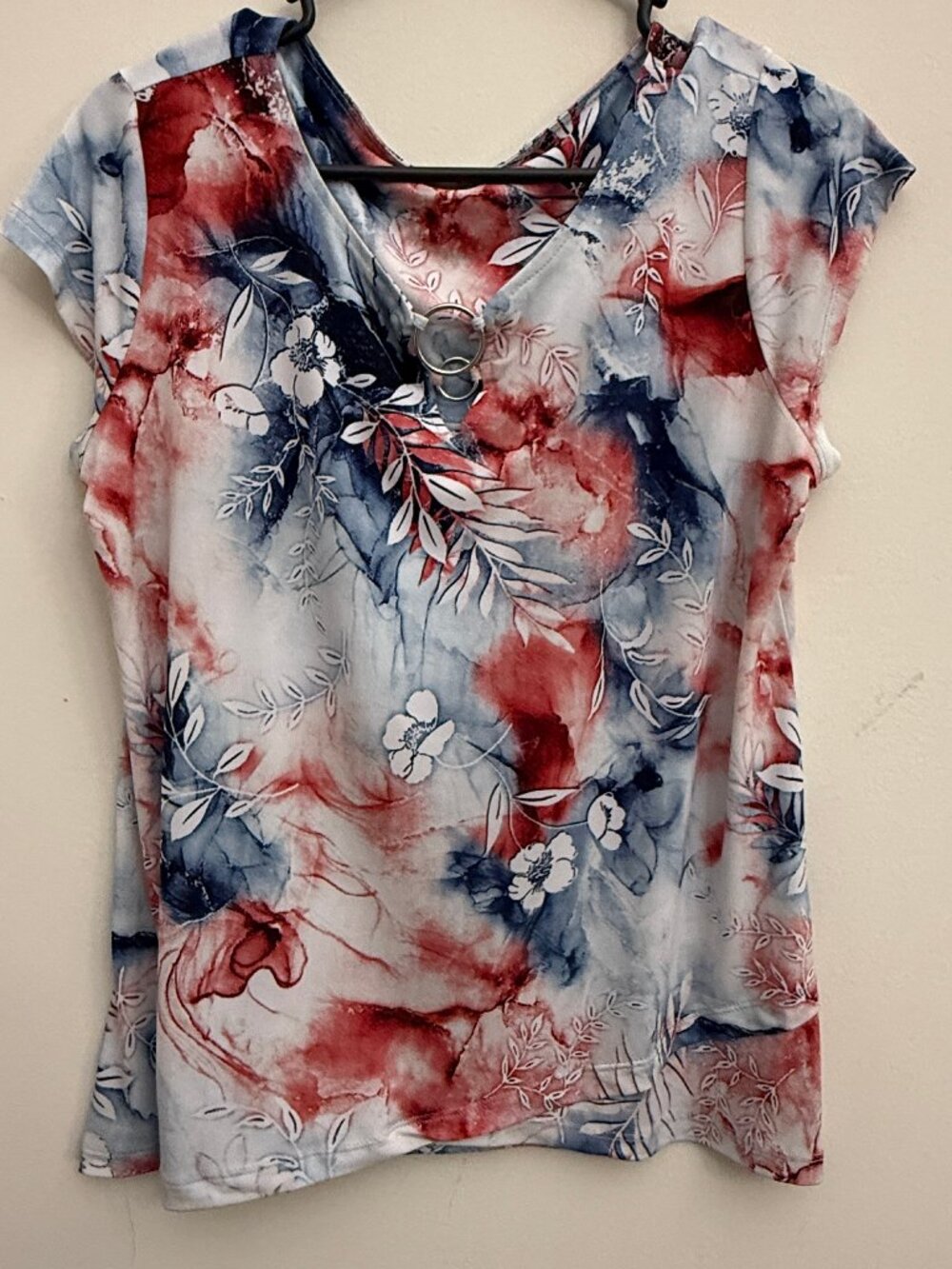 Red White Blue Floral Short Sleeve Dress Shirt (Size Large-XLarge ?) PTP 20"